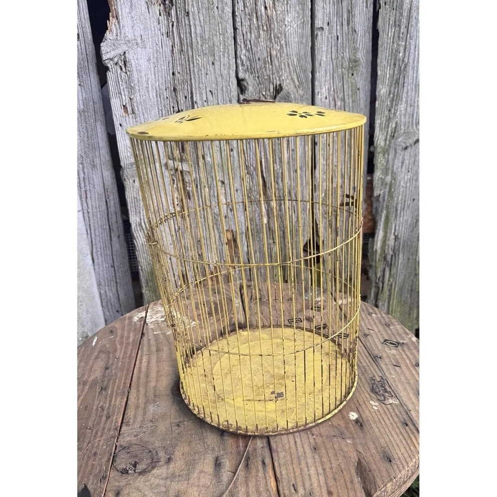 Vintage‎ Round Yellow Metal Bird Cage Hanging/Table 14x11 Cottage Granny